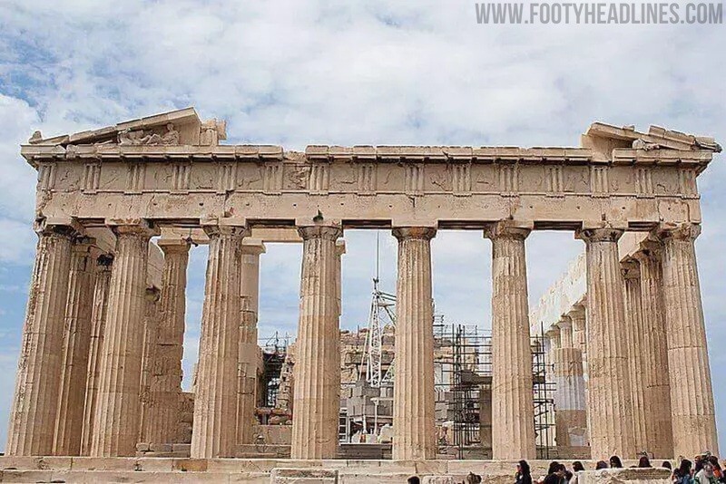 凸显意大利, AA 凸显意大利, AA