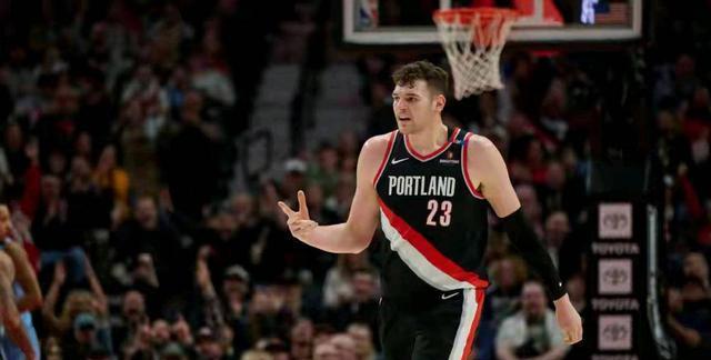 杨瀚森NB, 爱德华兹