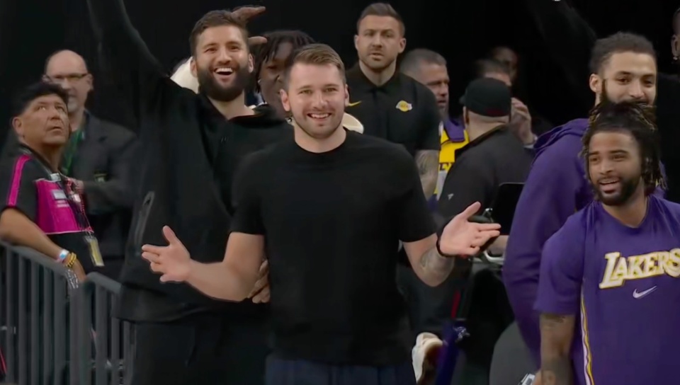 撼人心, bt, 独行侠队球