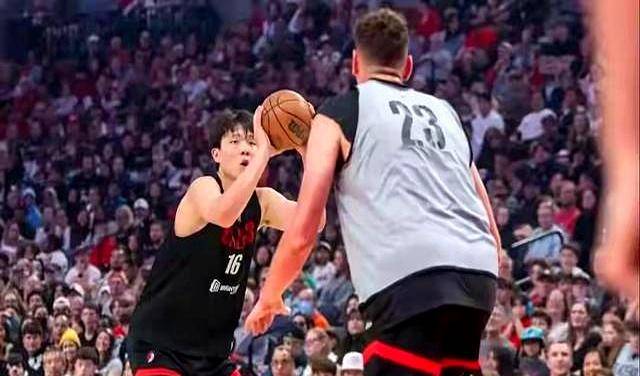 但杨瀚森用, 杨瀚森女友, 快攻上篮